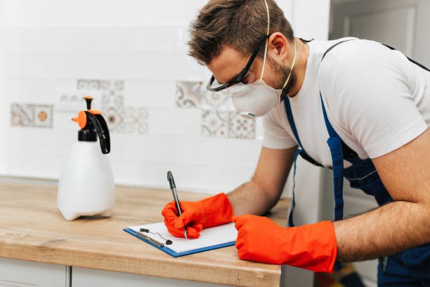 BPCA pest technician for Smart Facility Maintenance